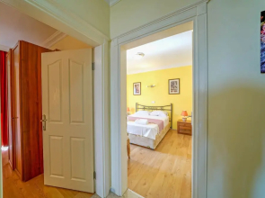 Picus Apartment