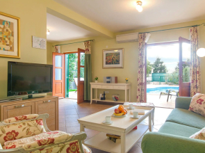 Charming Villa With Spacious Rooms and Private Swimming Pool in the Lavender Island of Hvar