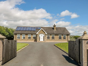 Willow Tree Farm House