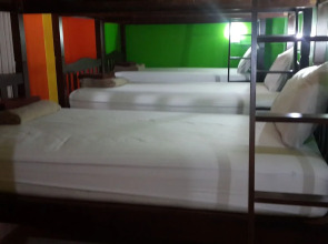 Silla Patong Hostel