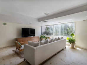 Elements Penthouse 22 4 Bedroom Condo by RedAwning