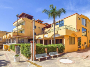 Awesome Apartment in LE Castella With Wifi and 2 Bedrooms