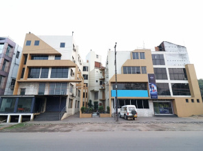 OYO 18838 Hotel Ta-tin