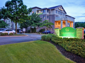 GrandStay Hotel & Suites