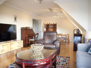 Luxury Penthouse Apartment In Edinburgh