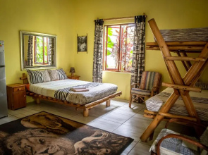 Ku-Boboyi River Lodge
