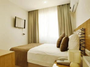Red Point Holiday Village