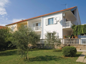 Amazing Apartment in Posedarje With 3 Bedrooms and Wifi