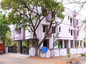 Aishwaryam Deshna Service Apartment