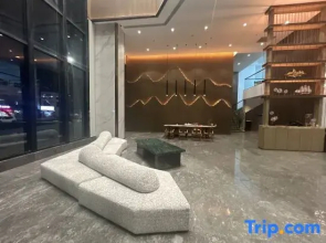 Haiyi International Hotel Huaiji