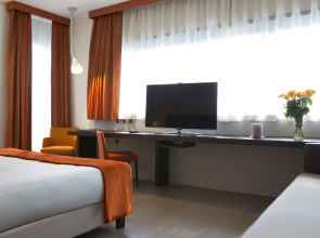 Rmh Modena Des Arts