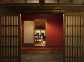 Hikoso-machi Kin no Ma