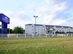 Americas Best Value Inn & Suites Jackson, TN
