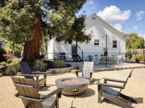 Stylish Central Napa Home With Serene Private Yard
