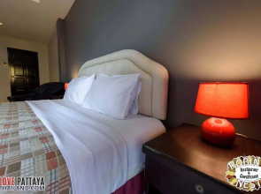 Robin’s Nest Guesthouse & Restaurant