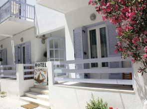 Sanoudos Hotel
