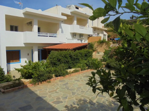 Yannis Residences