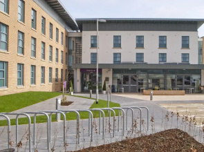 Premier Inn Edinburgh Airport - M9 Jct1