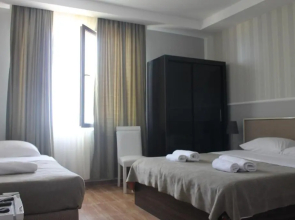 SeaZone Hotel