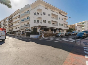 303. MODERN, SUNNY IFONCHE WITH WiFi