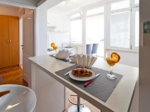 Ina - Modern and Cosy - A1