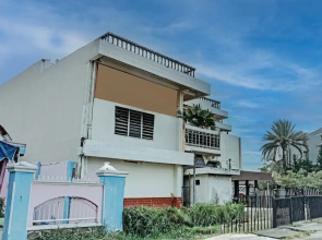 OYO 93105 Hotel Sodikin