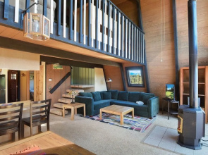 Cozy Mountain View A-frame
