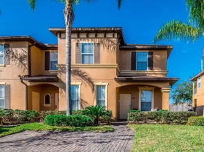 1104cal 4 Bedroom Townhome in a Resort Waterpark