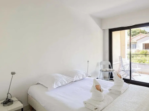 Charming 1 Bedroom Flat With Balcony/pool - Cannes