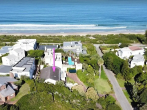 Villa Azure - Sea Views, Pool - 70m onto Robberg 5 Beach