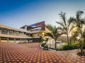 Ratnaa Resort