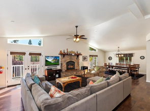 040 - Bear Lake Retreat