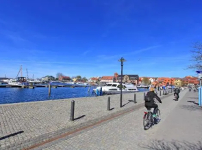 Ferienhaeuser Waren SEE 9130