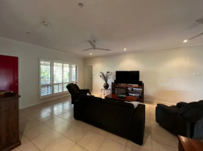 Entire holiday home in Cable Beach