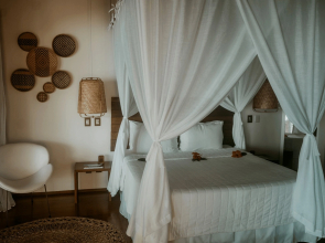 Madeiro Beach Hotel And Resort