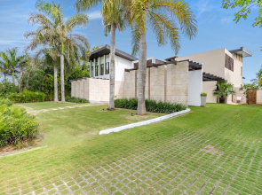 Luxury Villa at Puntacana Resort Club With Private Pool Terrace Golf Carts Butler Maid