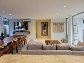 11BR I Hacienda Zalama