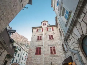 Hotel Rendez Vous