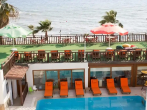 Ayvan Beach Hotel