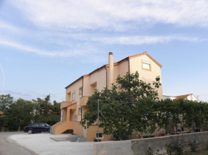 Apartment Ivan - 300 m from sea: SA5 Nin, Zadar riviera