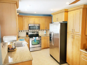 Robby s Roost - Charming 3 Bed 2 Bath Fort Myers Vacation Villa