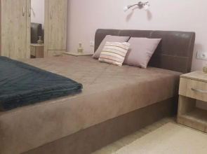Bulevar NS - Stan u blizini železnike stanice i Sajma
