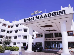Hotel Maadhini