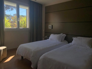 Hotel Bor