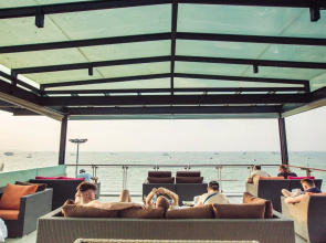 Serenotel Pattaya Beach Front