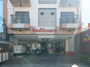 Reddoorz near Landers Superstore Cebu City