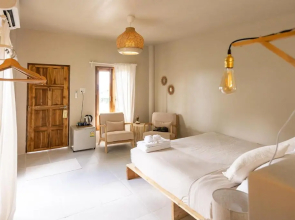 Indie Beach Bungalows