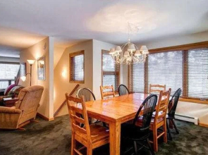 Pinecreek By Pinnacle Lodging