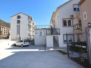Lana Apartment
