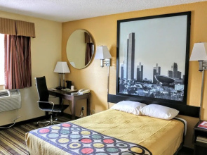 Super 8 By Wyndham Latham/Albany Airport